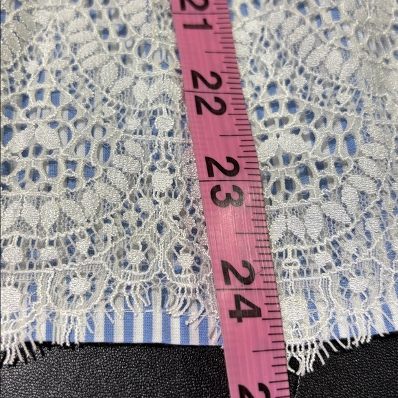 Charter Club Scalloped Lace Trim Hem,3/4 bell sleeve,keyhole back,boatneck - Picture 8 of 8